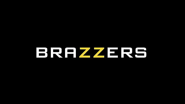 Thief Gets Caught By Therapist.Aubrey Black, Audrey Black / Brazzers  / stream full from www.zzfull.com/rapi