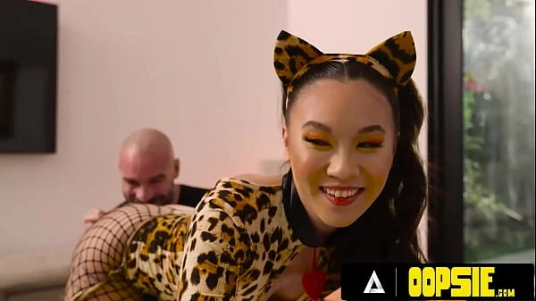 OOPSIE - Asian Teen Kimmy Kimm Gets Seduced Into Jerking Off Pervy Stranger!