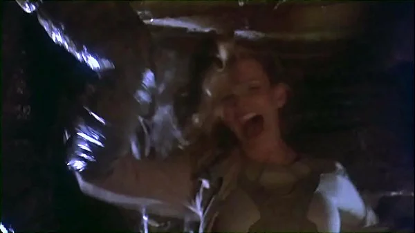 Worm Sex Scene From The Movie Galaxy Of Terror : The giant worm loved and impregnated the female officer of the spaceship.