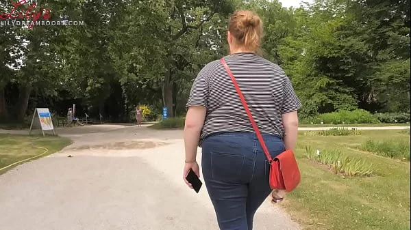 saggy tits no bra in public