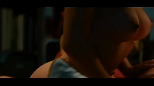 Sydney Sweeney nude and sex scenes from The Voyeurs