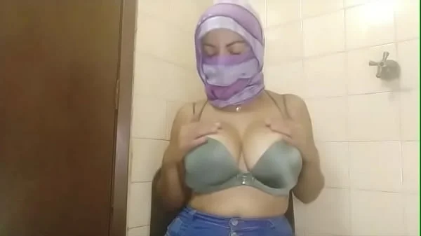 Real Muslim Amateur In Hijab Squirting Creamy Pussy On Webcam Arabic Porn PornHijab