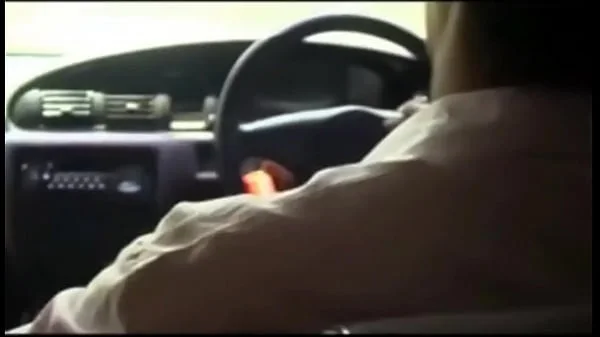 Spoiled Rich Girl got fingered by Her Driver in Car